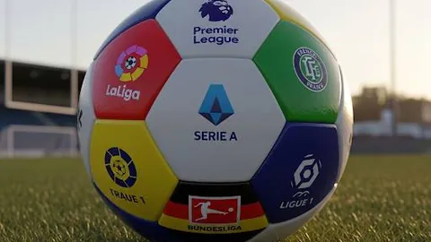 《内维尔炮轰：萨拉赫行为失当，曼联旧将C罗曾令他 similarly 火大》